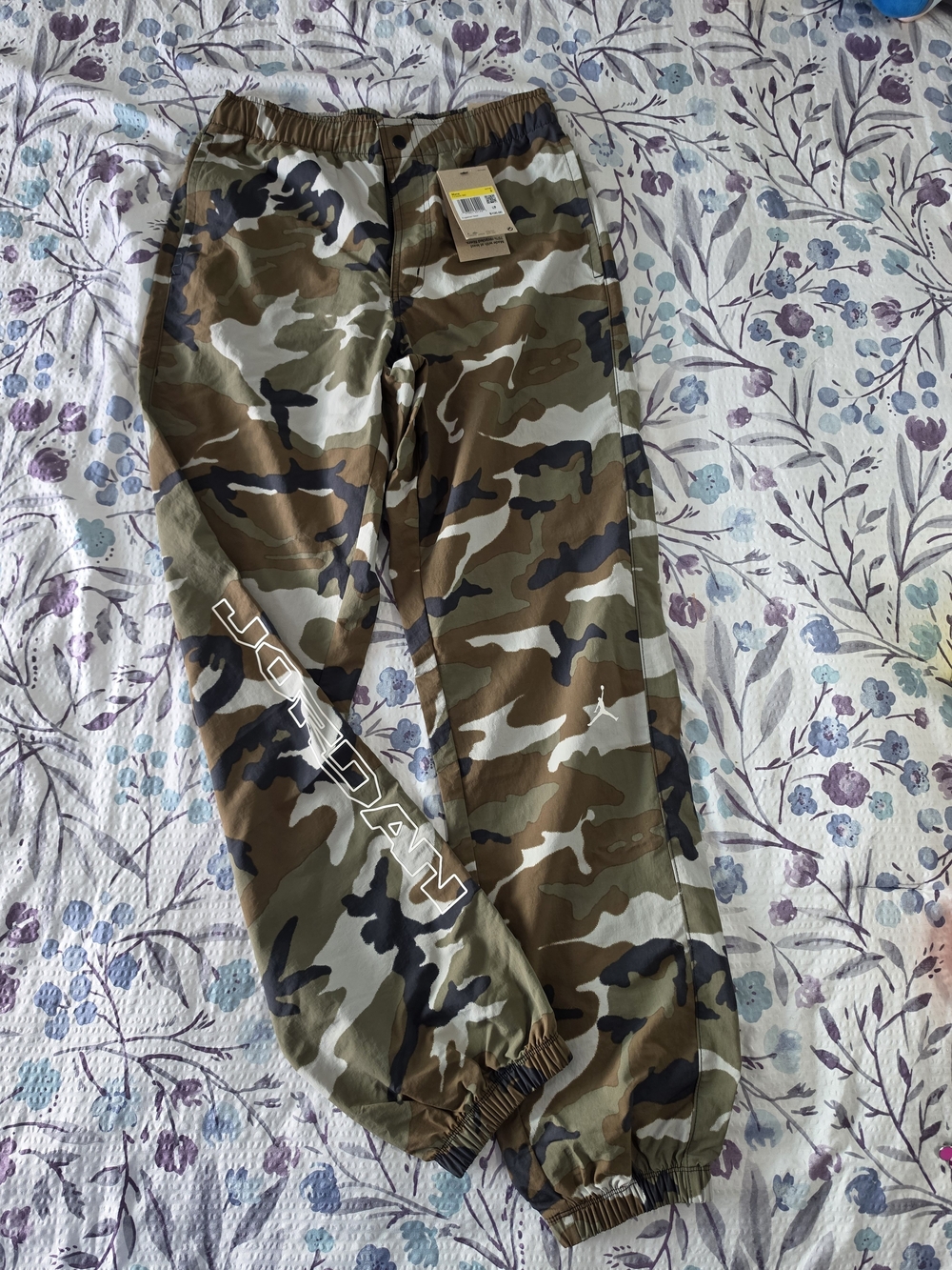NEW NIKE AIR JORDAN MVP Camo Pants Men's Small, Olive Green, FZ3529-380